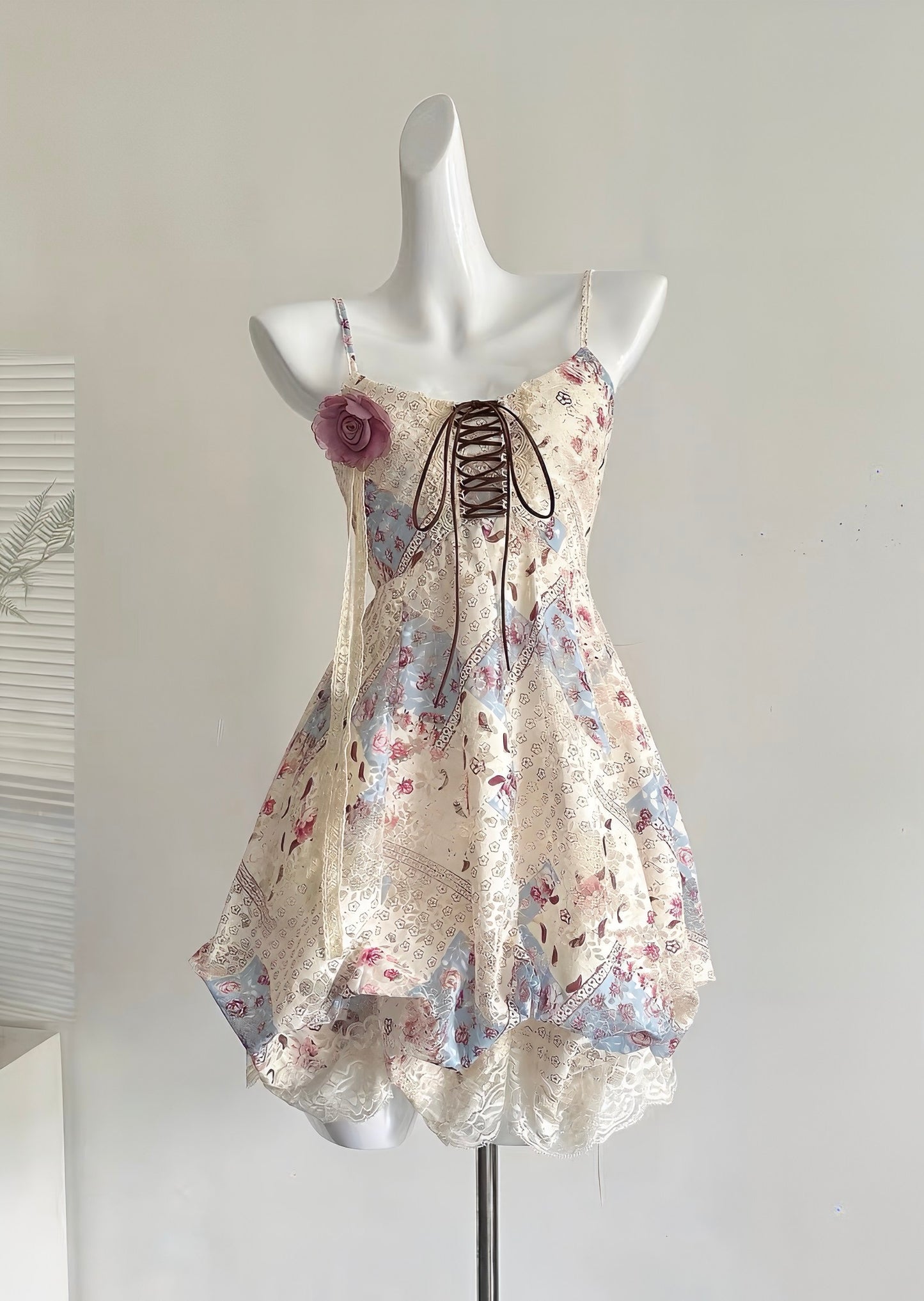 Floral Lace Rosebud Dress
