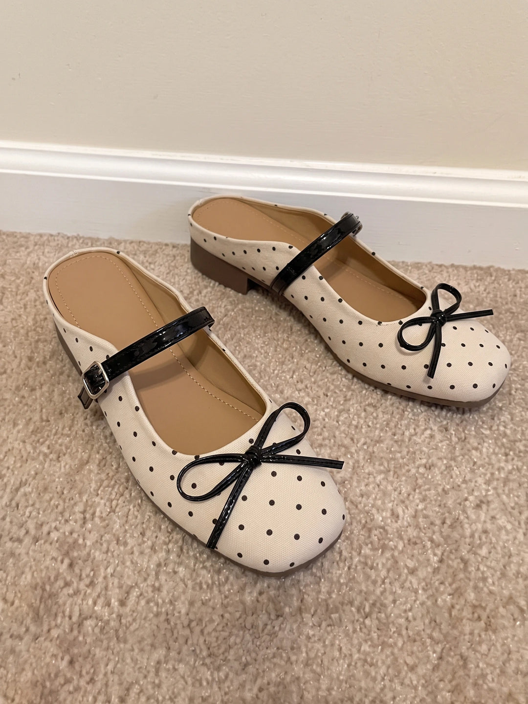 Zoe Bow Sandals