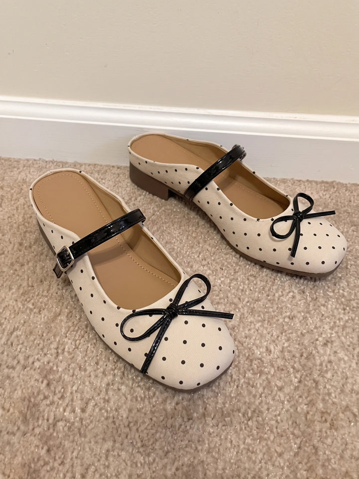 Zoe Bow Sandals