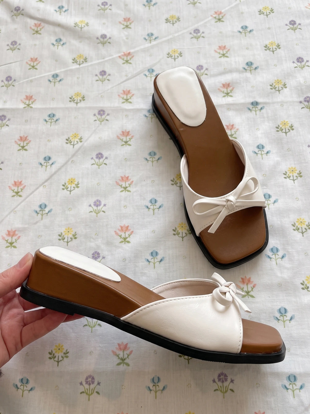 Ribbon Bow Sandals