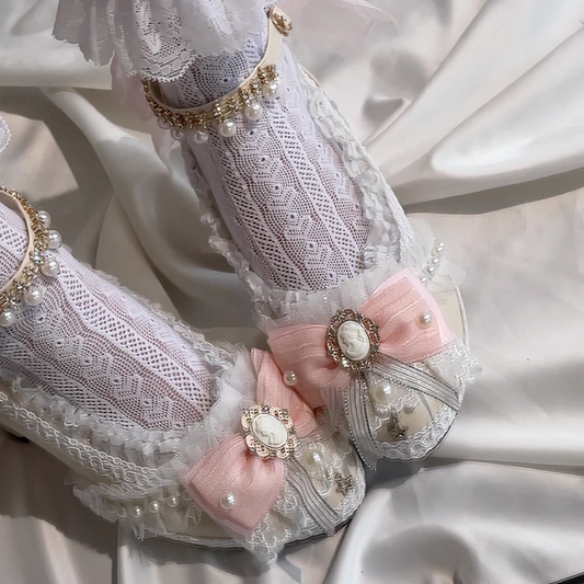 Rosette Cameo Lace heel