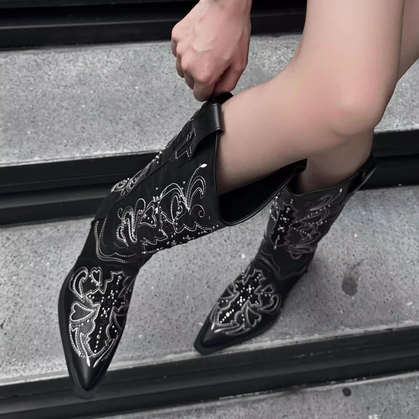 Embroidered Western Cowboy Boots