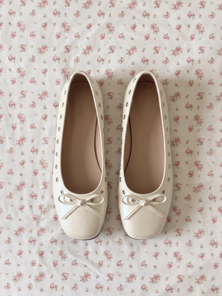 Meringue Eyelet Flats