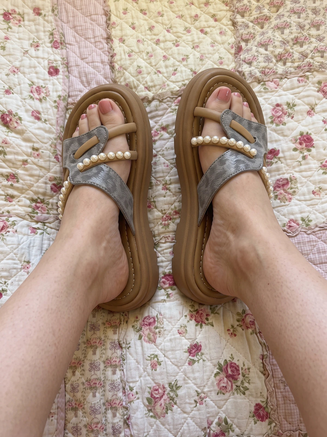 Daphne Jacquard Crossover Sandals