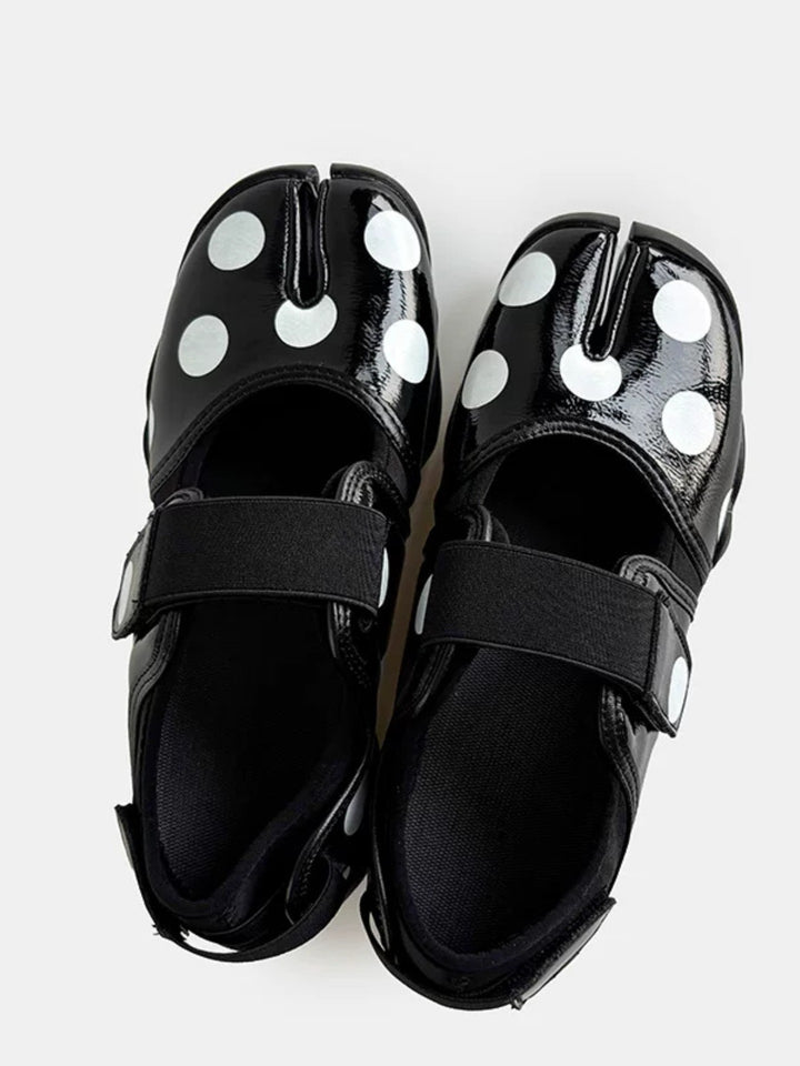 White Dot tabis