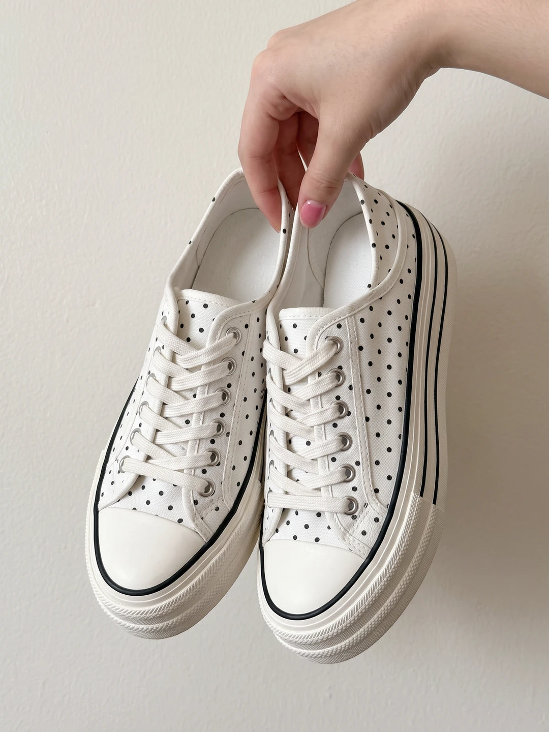 Pinstripe Dot Platform