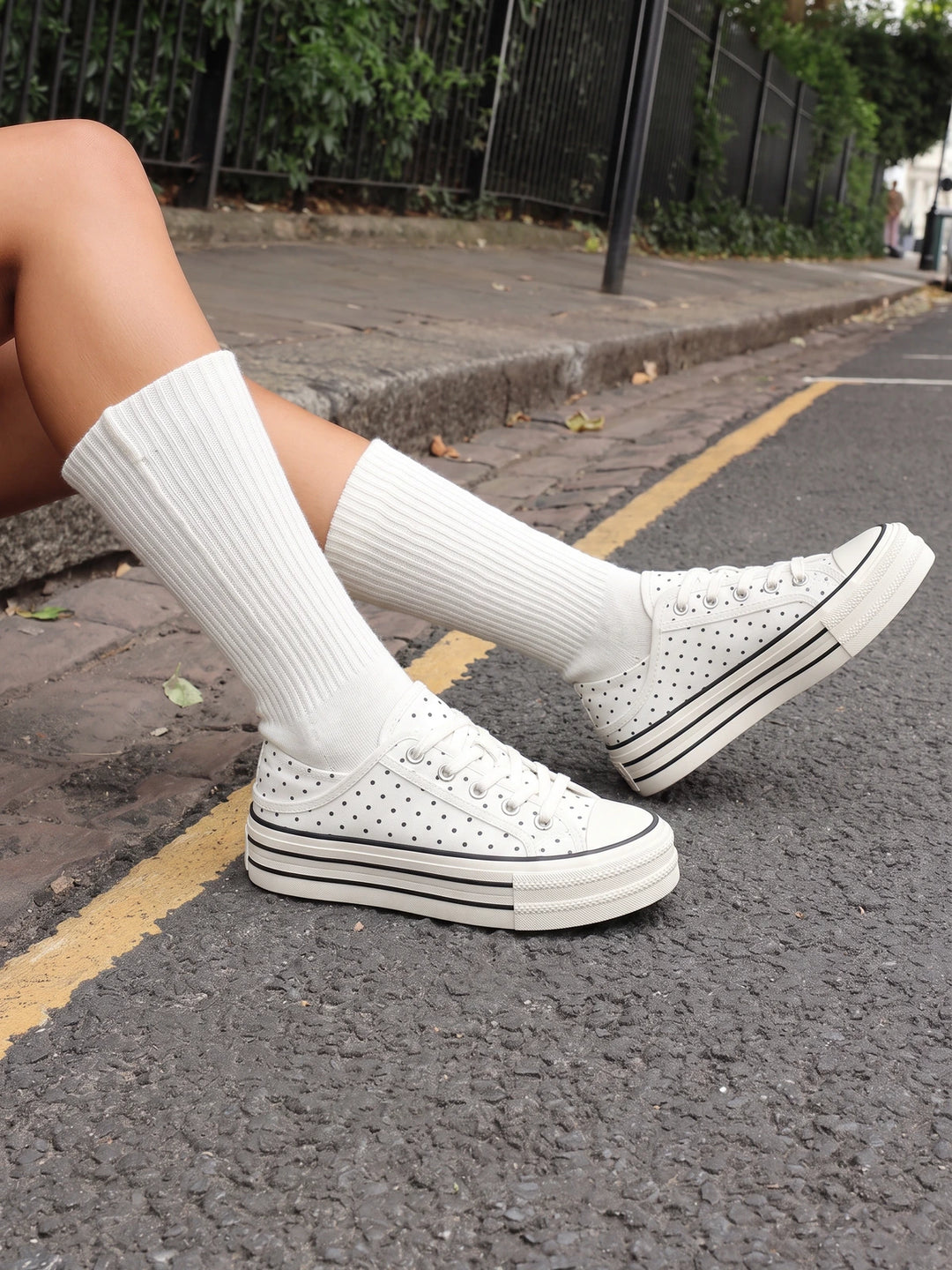 Pinstripe Dot Platform