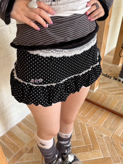 Cute Lace Bubble Mini Skirt