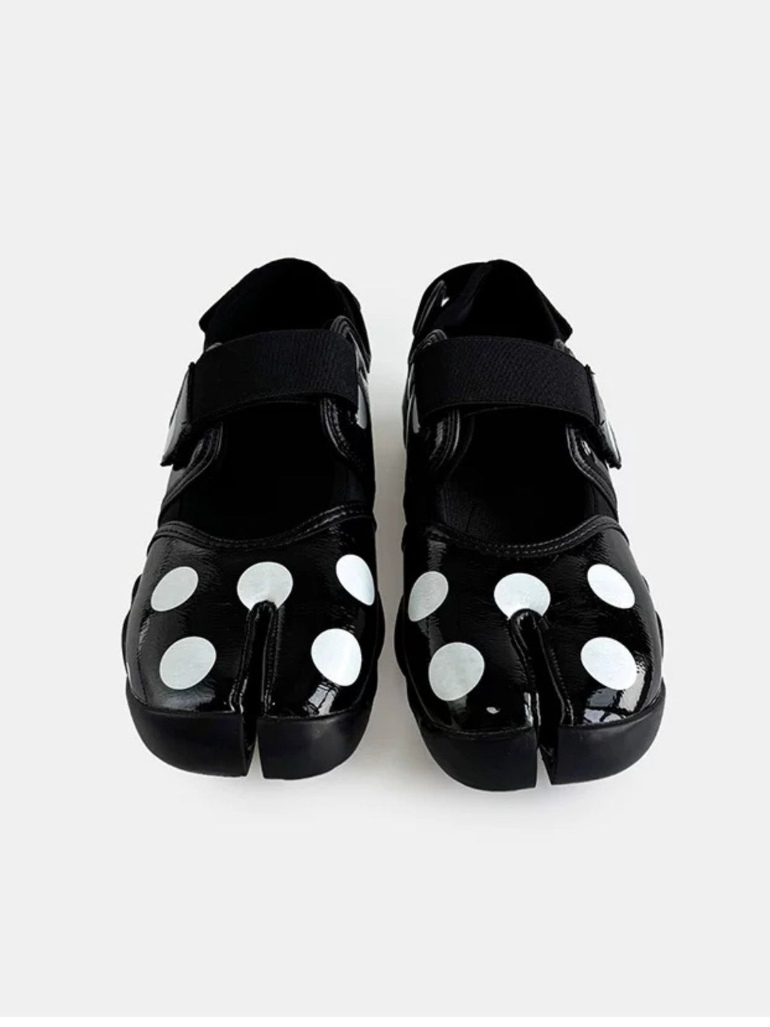 White Dot tabis