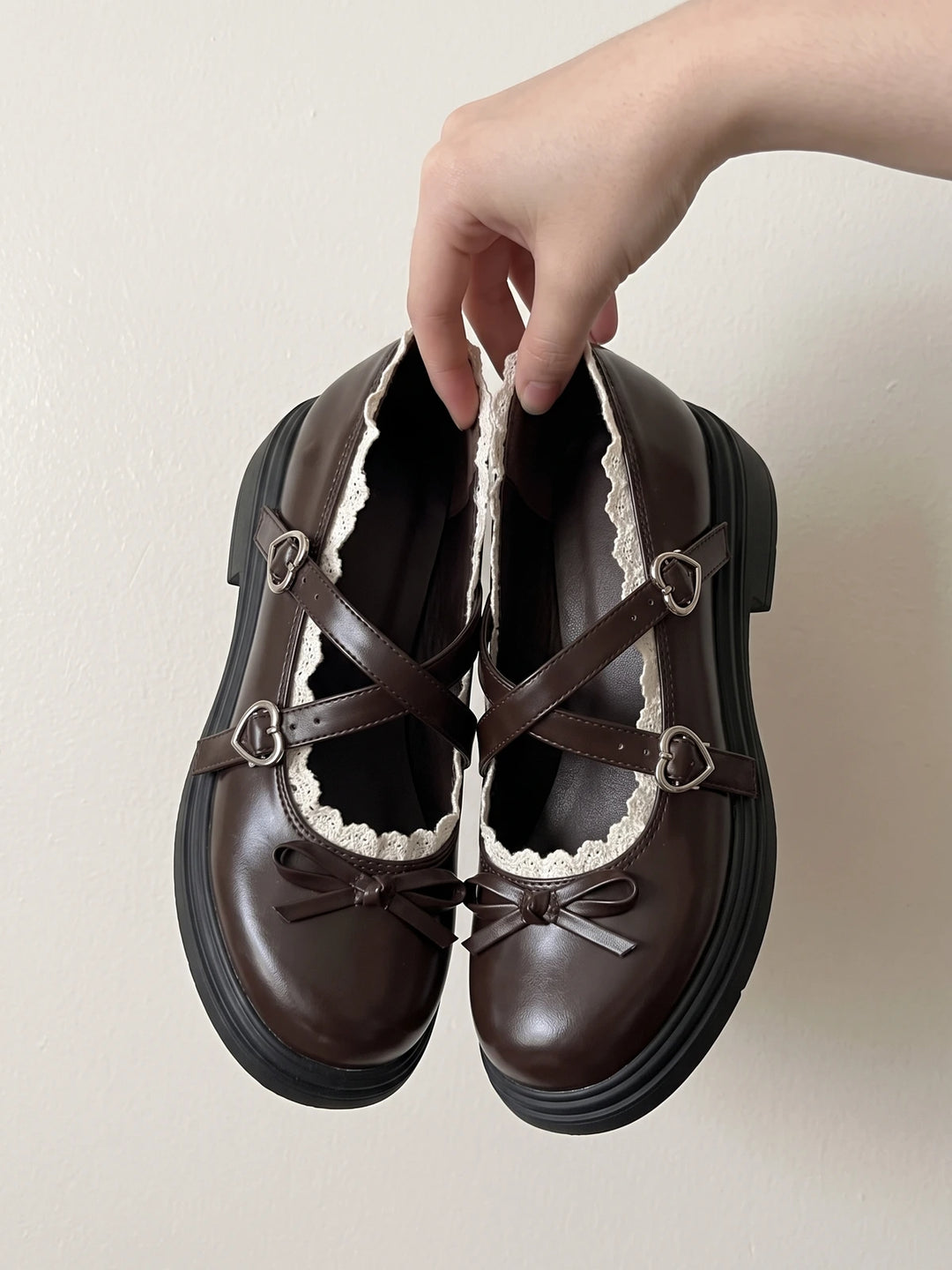 Lilou Scalloped Lace Mary Jane Shoes
