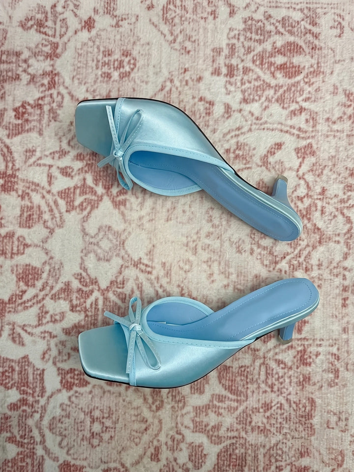 Ribbon Bow Sandals