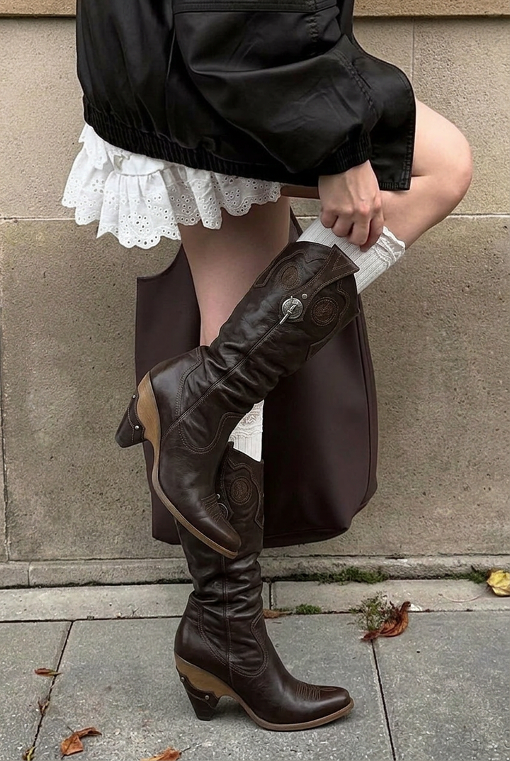 Violette Court boots