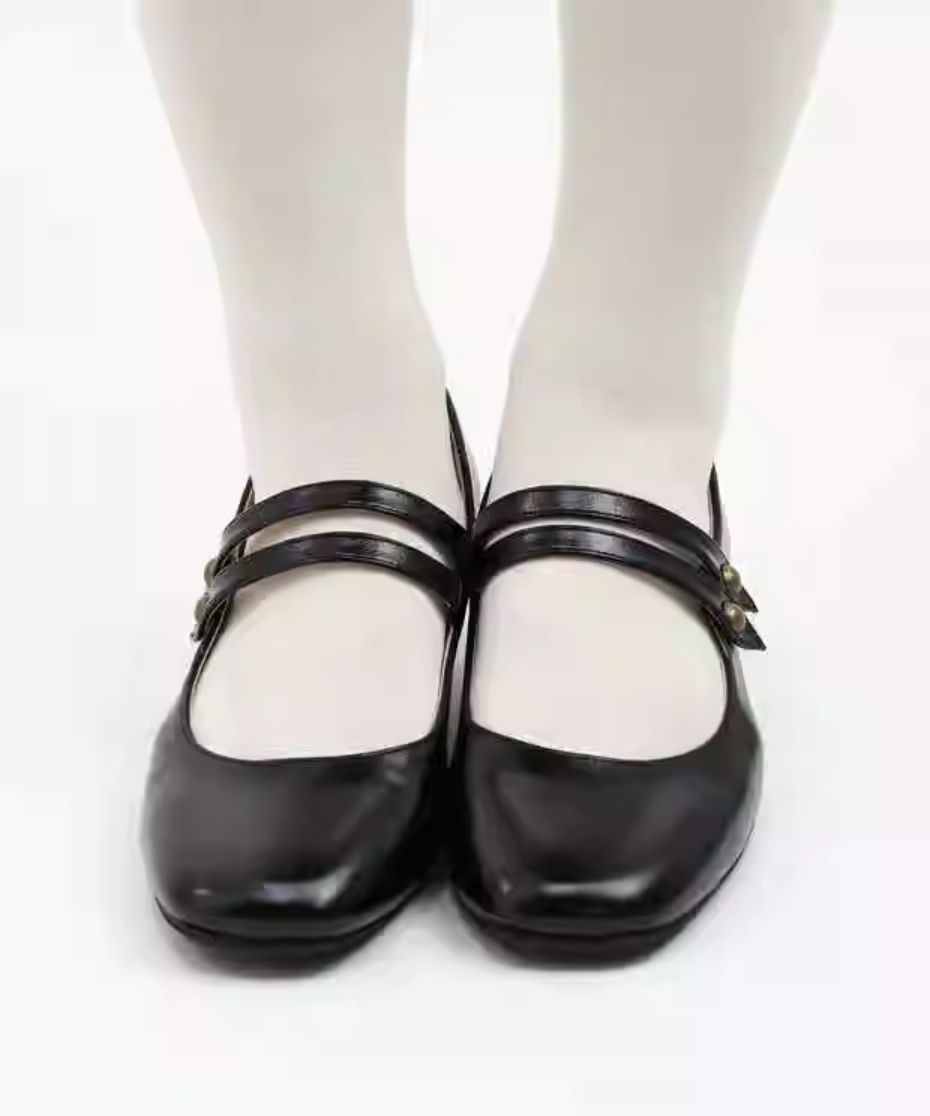 Retro Button-Strap Low Heel Shoes