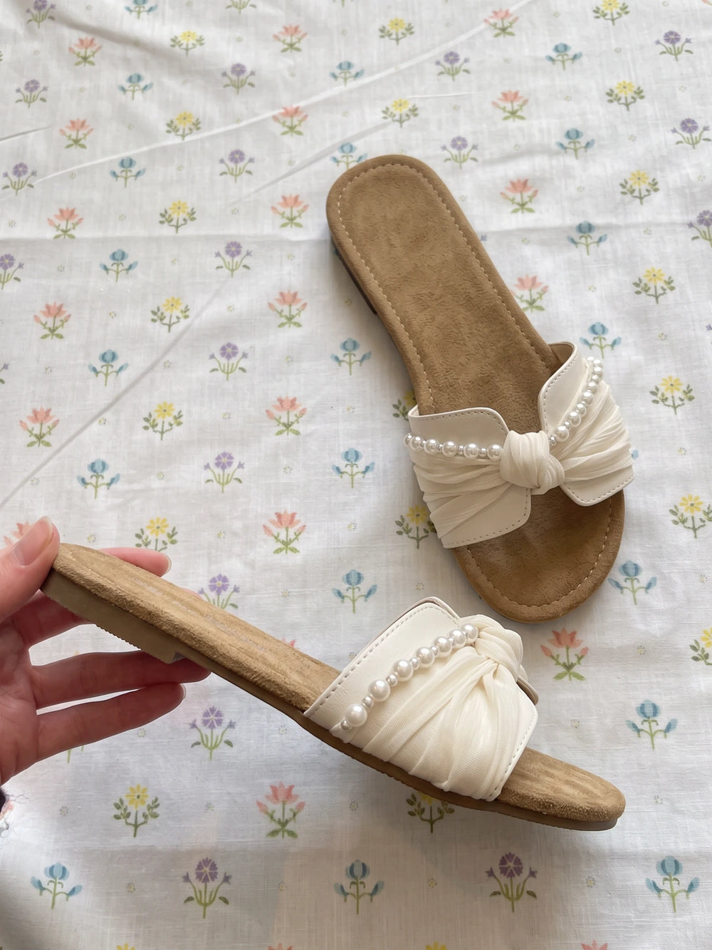 Yvaine Ivory Pearl Sandals