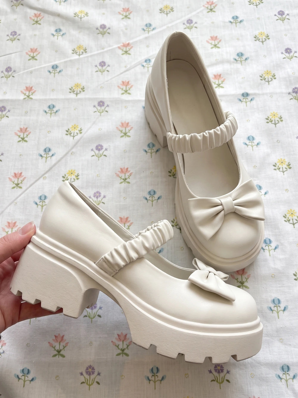 Mireil Bow Lug Sole Mary Janes