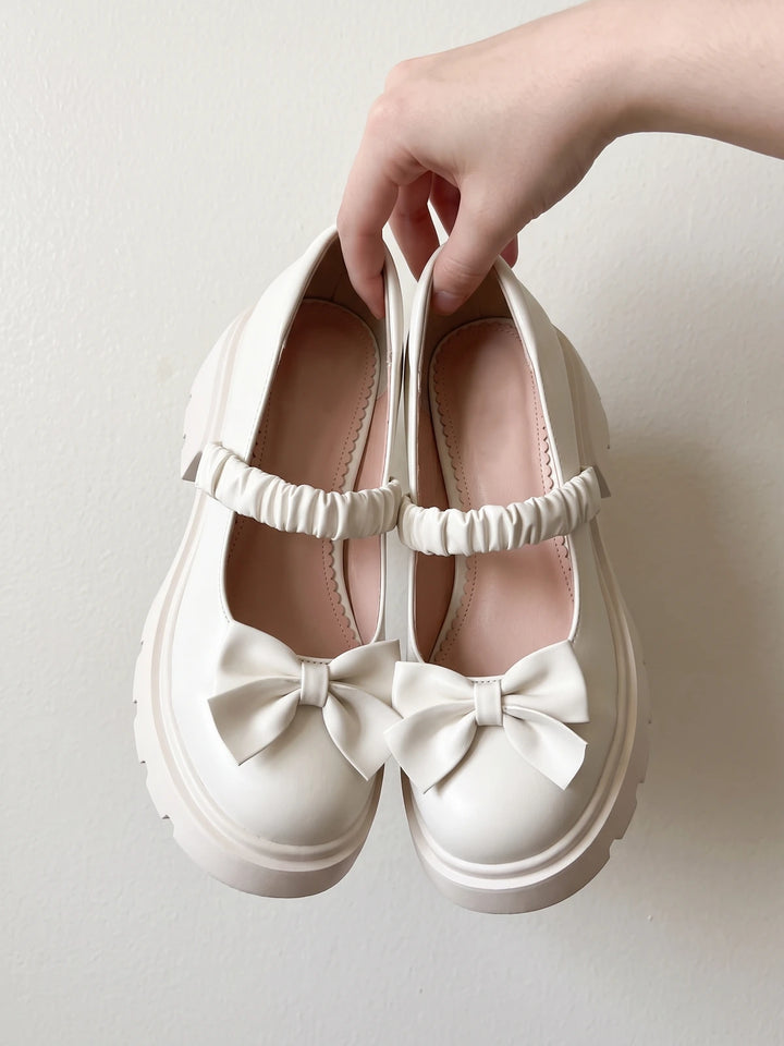 Mireil Bow Lug Sole Mary Janes
