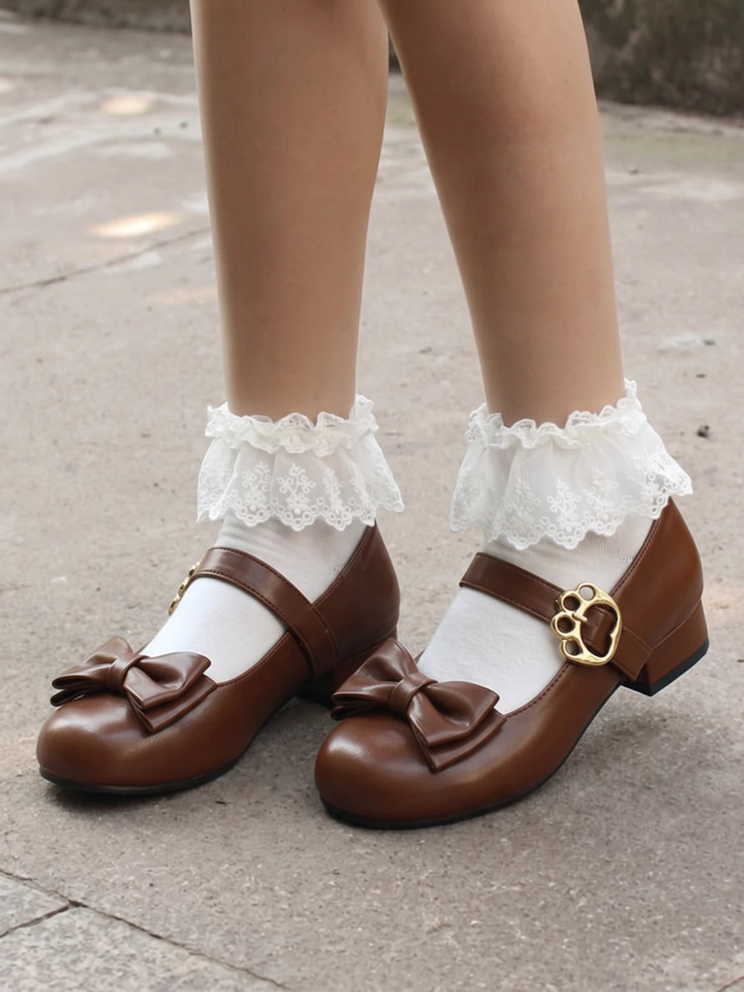 Zeline Glossy Bow Mary Jane Heels