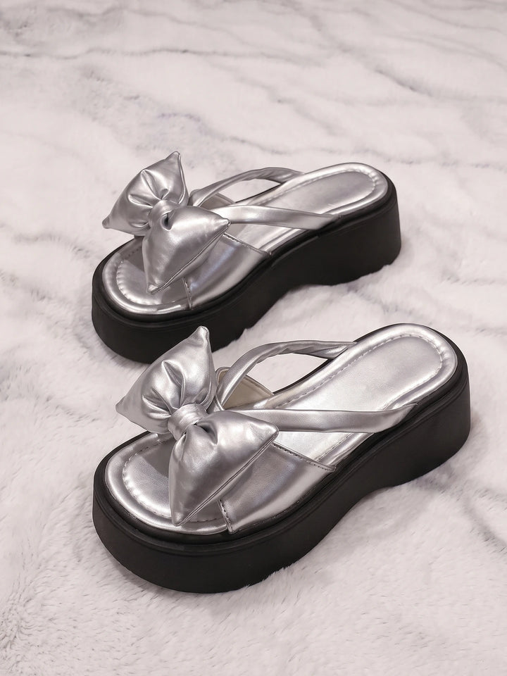 Cassidy Silver Puff Sandals