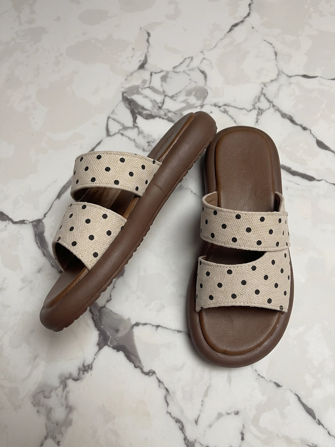 Seraphina Canvas Dot Slides