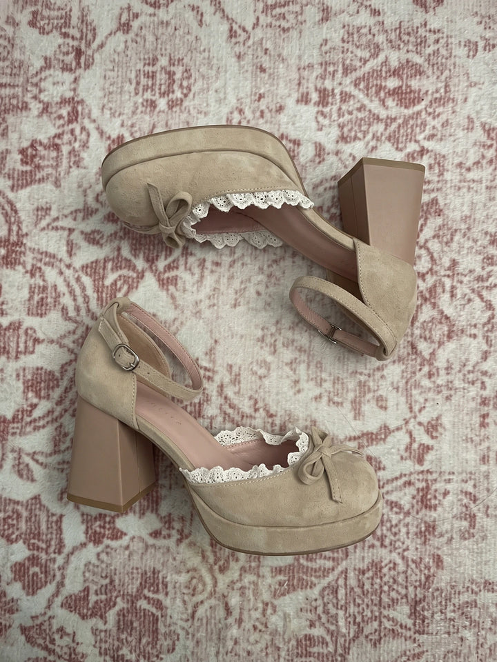 Fleurianne Lace Bow Mary Jane Heels