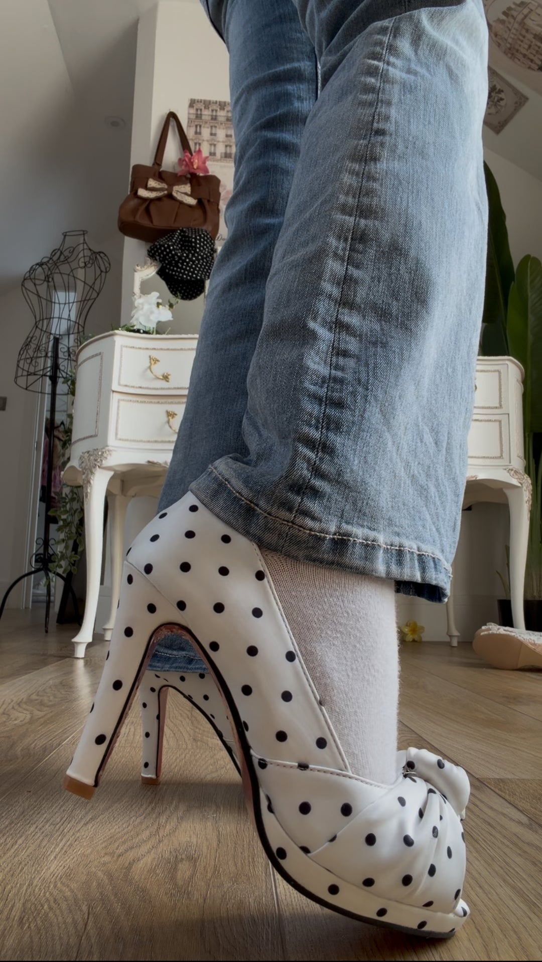 The Bambi Bow Polkadot Heel