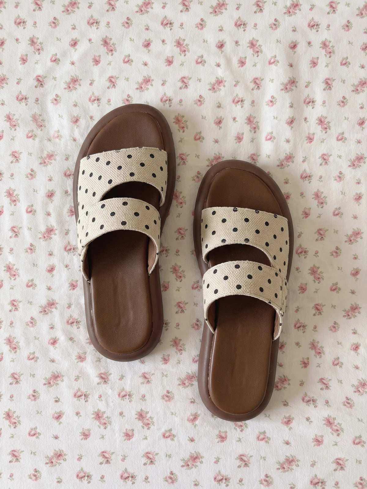 Seraphina Canvas Dot Slides