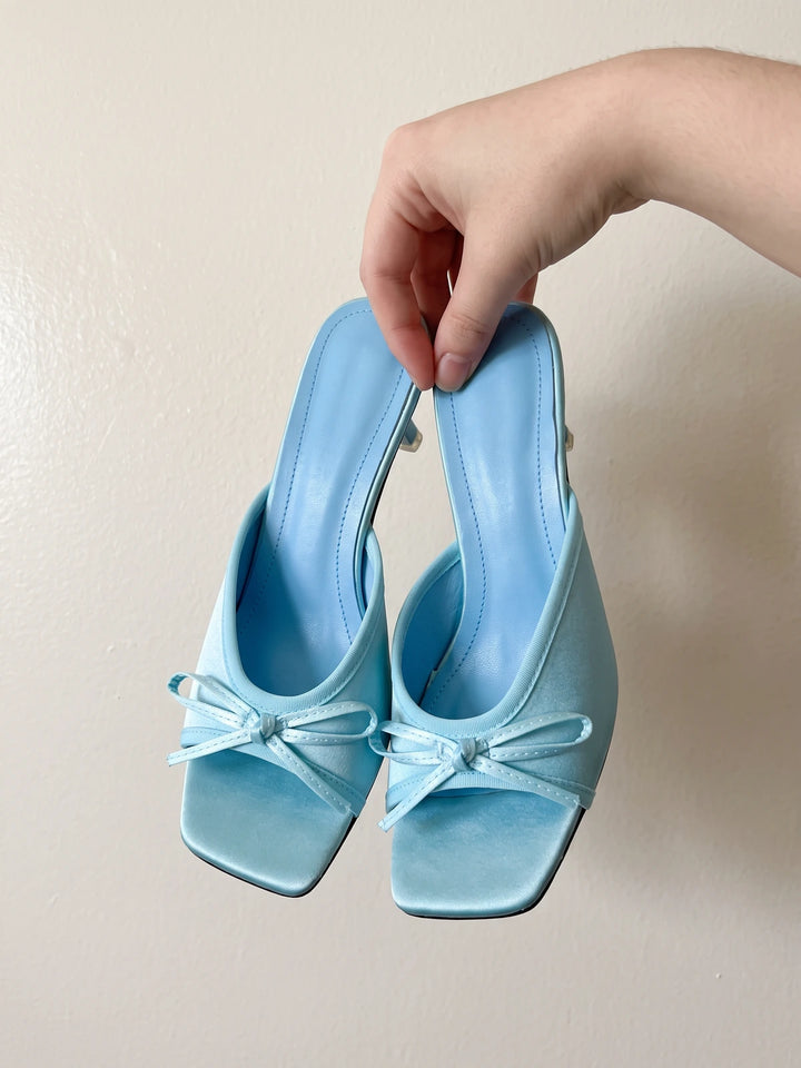 Ribbon Bow Sandals