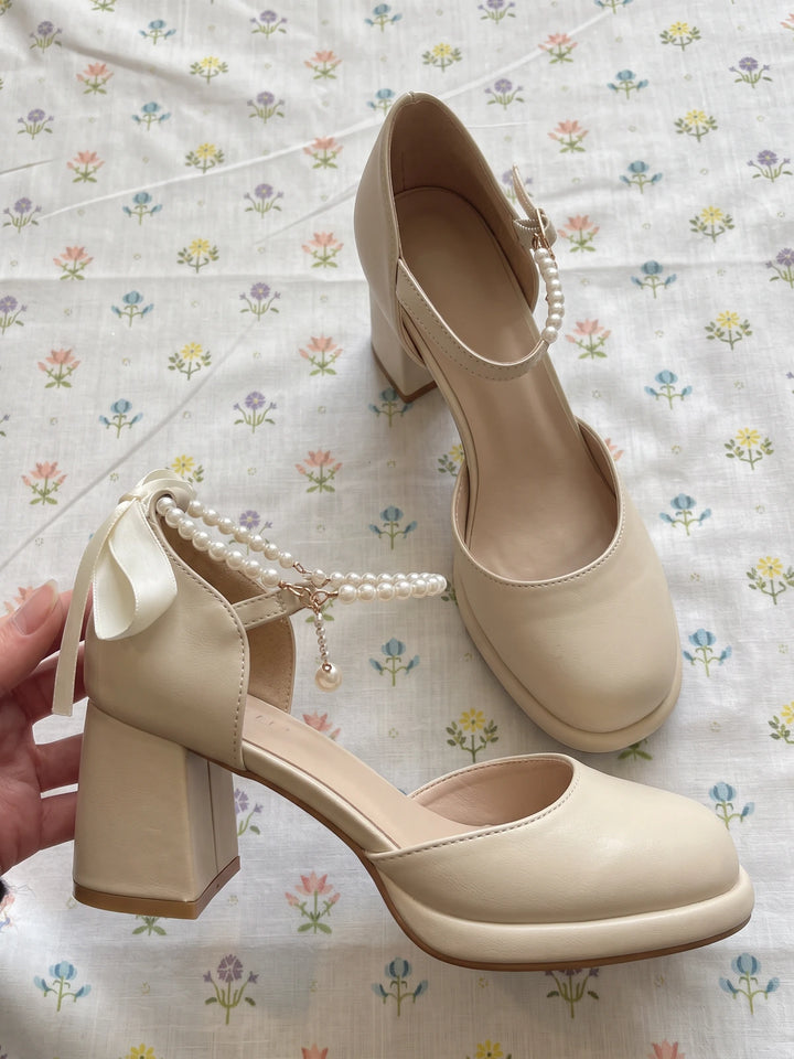 Ottavienne Pearl Bow Block Heels
