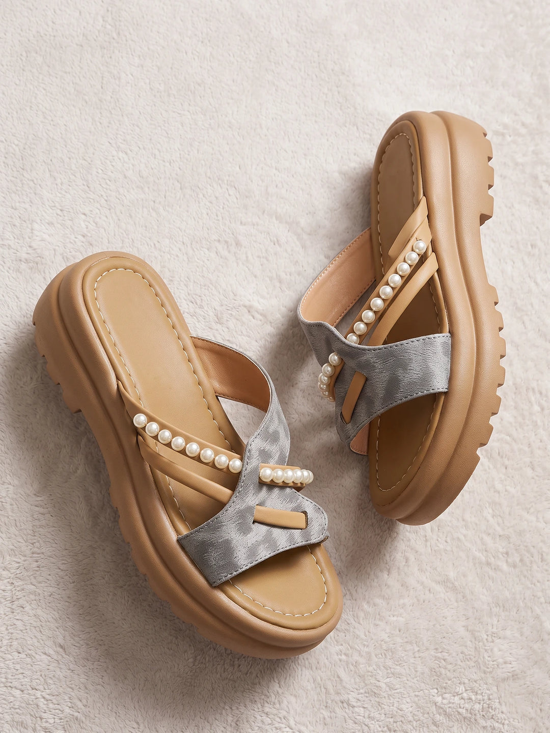 Daphne Jacquard Crossover Sandals