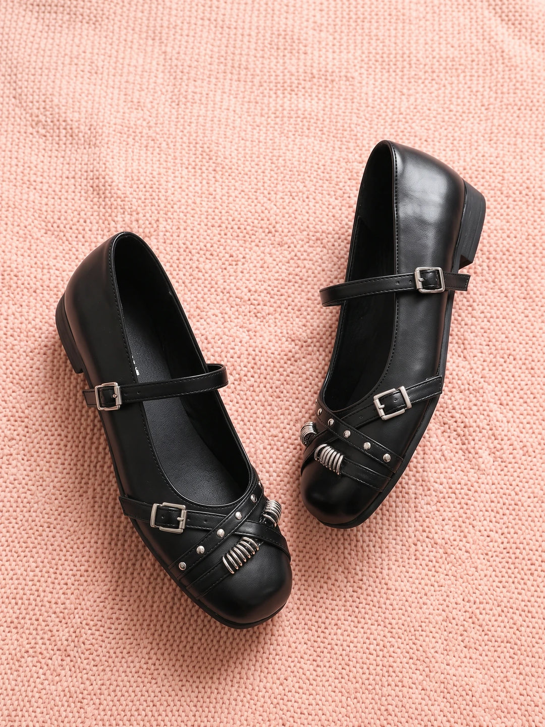 Ivy Metal-Ring Flats