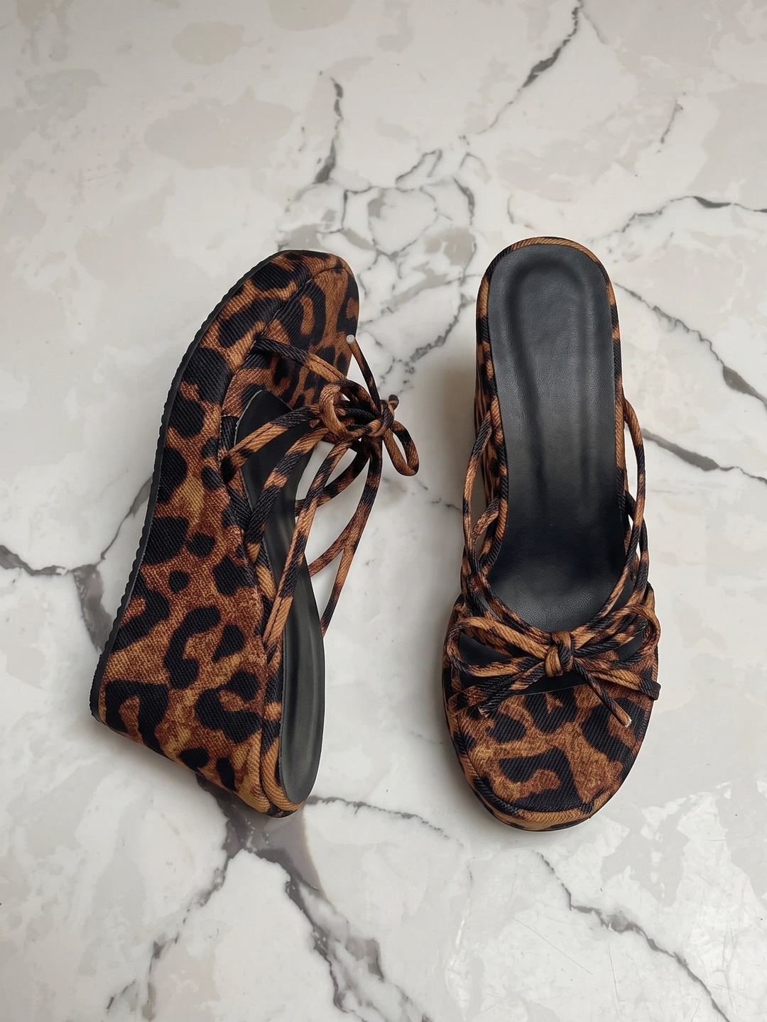 Zibellina Leopard Knot Wedge Slides