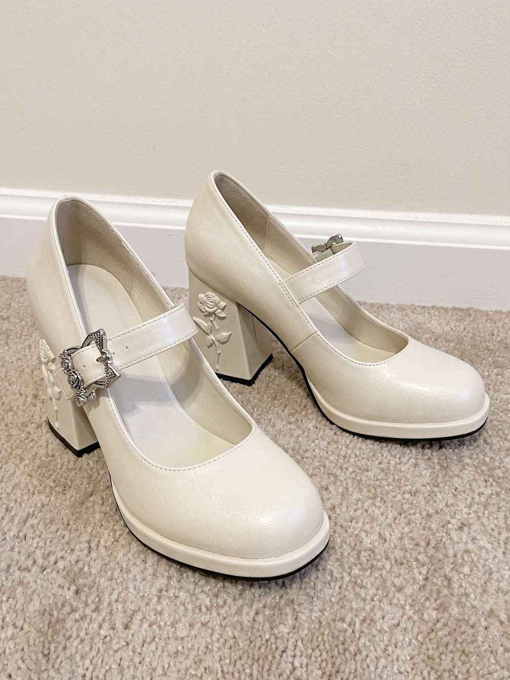 Rosalinde Rose Sculpture Mary Jane Heels