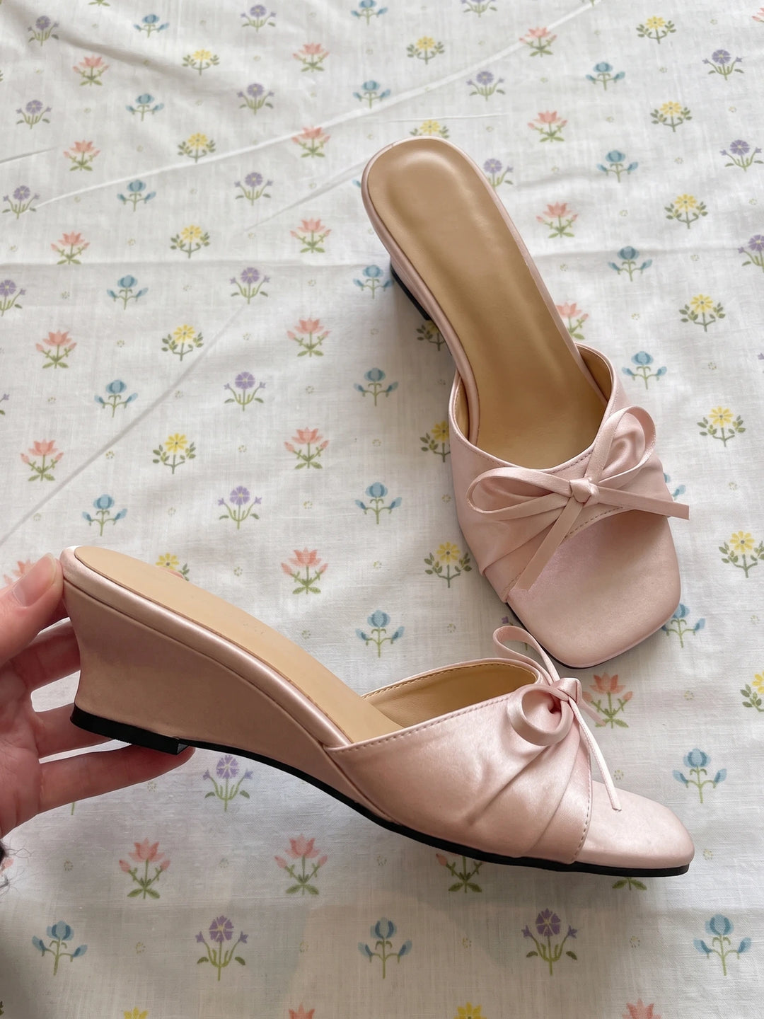 Chantal Shimmer Bow Sandals