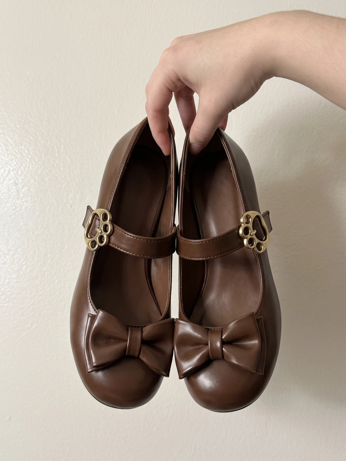 Zeline Glossy Bow Mary Jane Heels