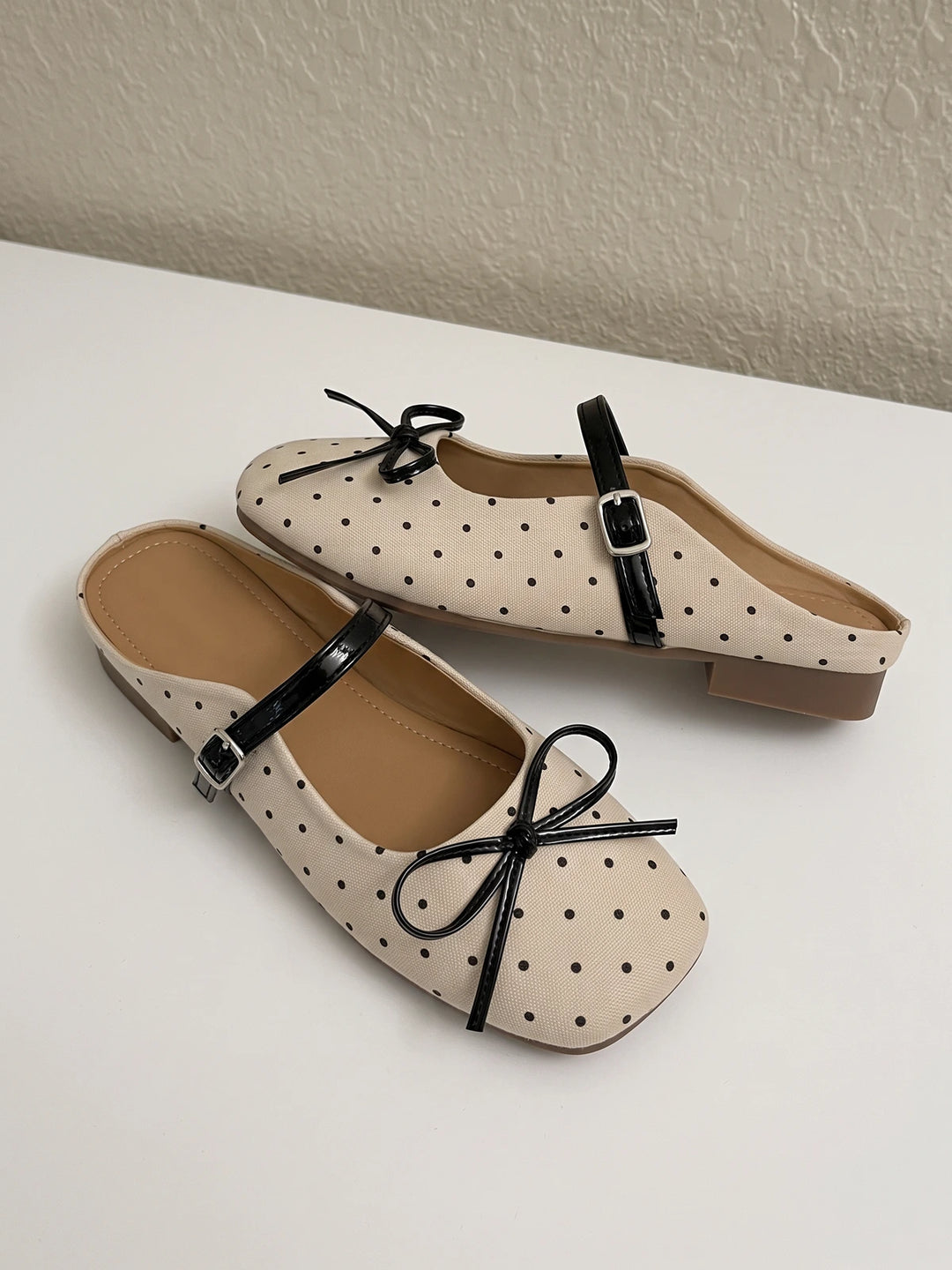 Zoe Bow Sandals