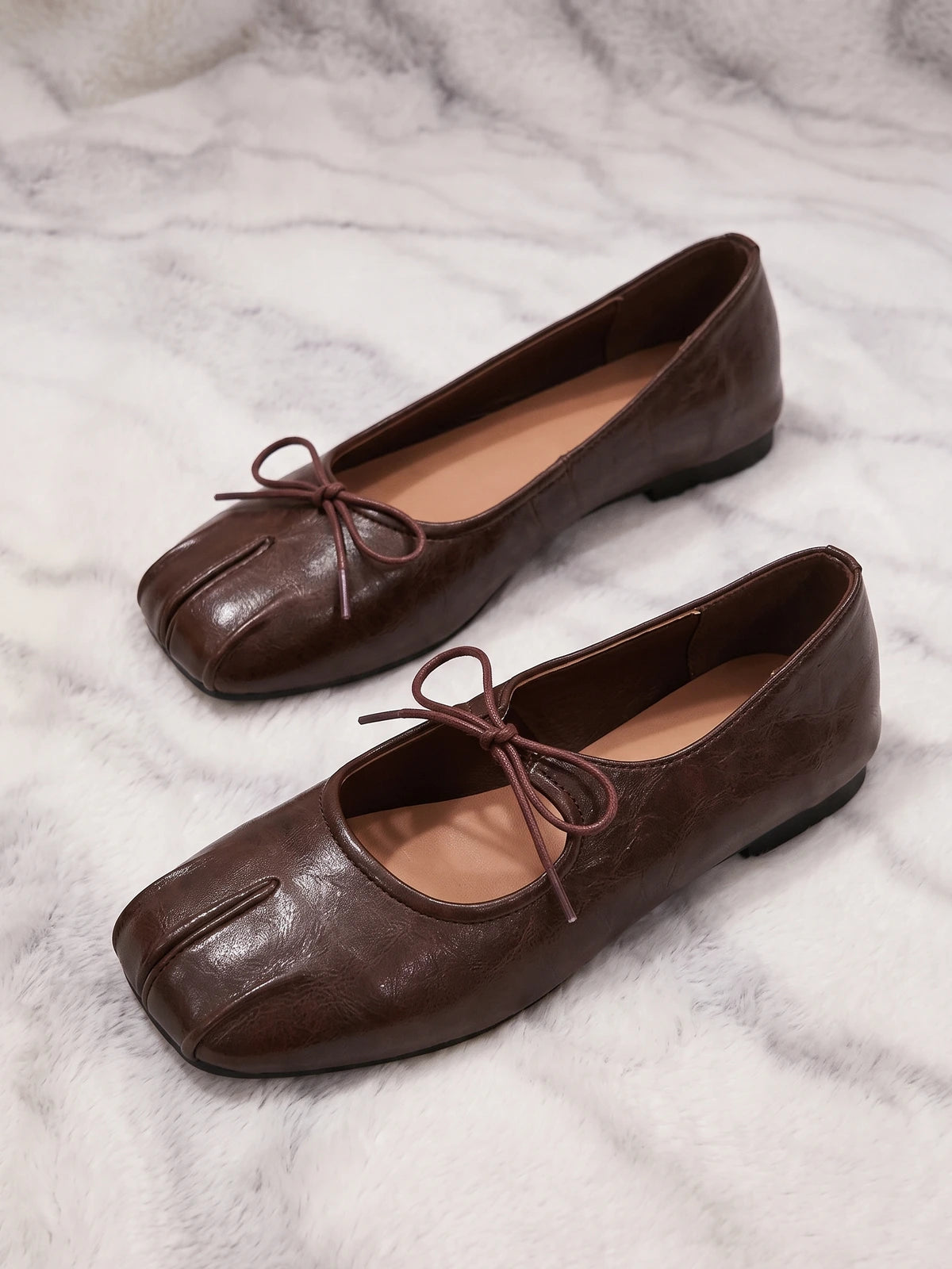 Ottilia Dark Brown Seam Ballerina Flats