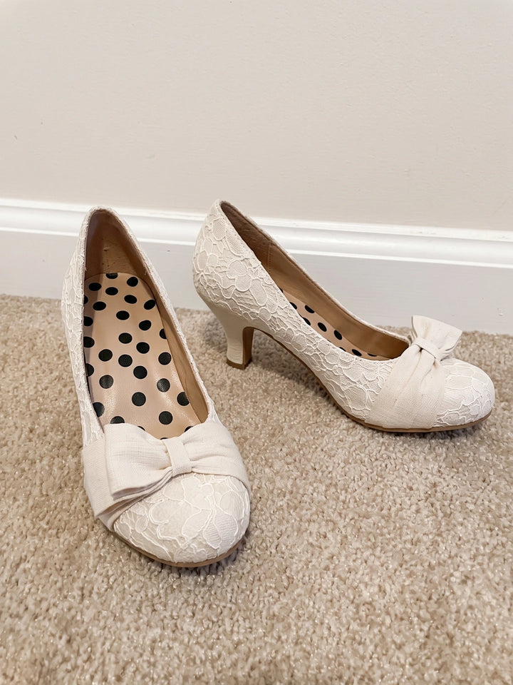 Mignettelle Floral Lace Bow Heels