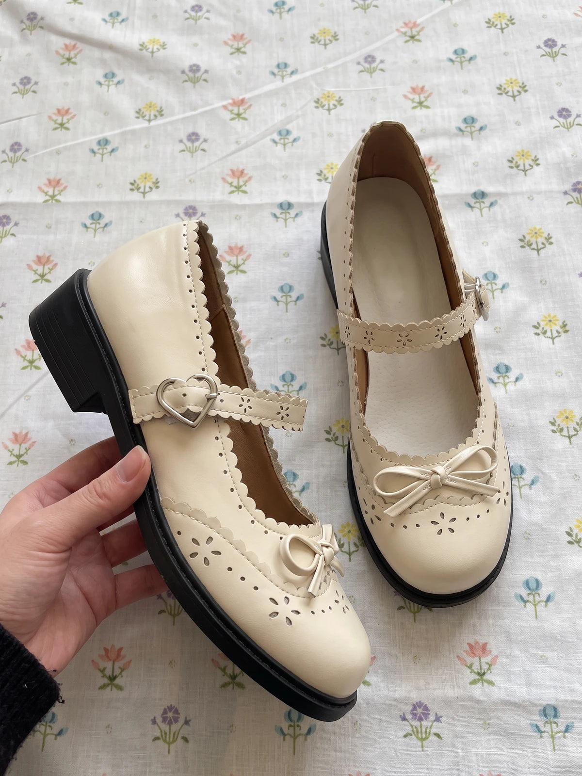 Mignettille Brogue Heart Mary Jane Flats